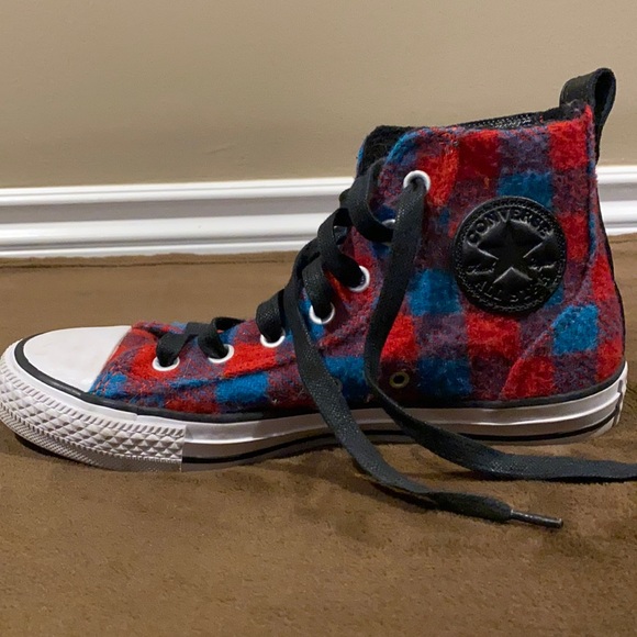 Converse X Woolrich, Plaid Hightop Chuck Taylor. Women’s 8 - Picture 2 of 9